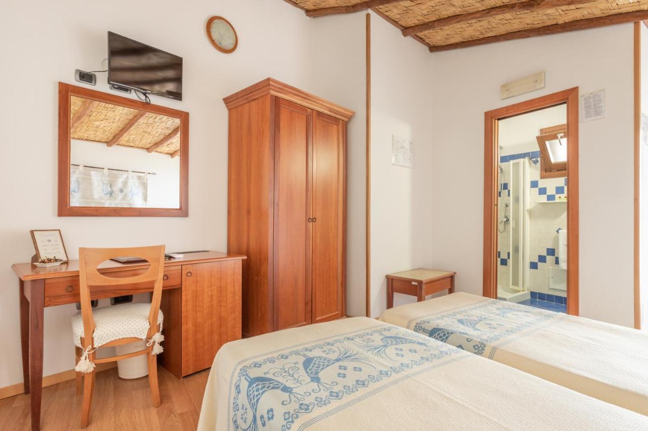 Hotel Villa Canu กาบราส ภายนอก รูปภาพ